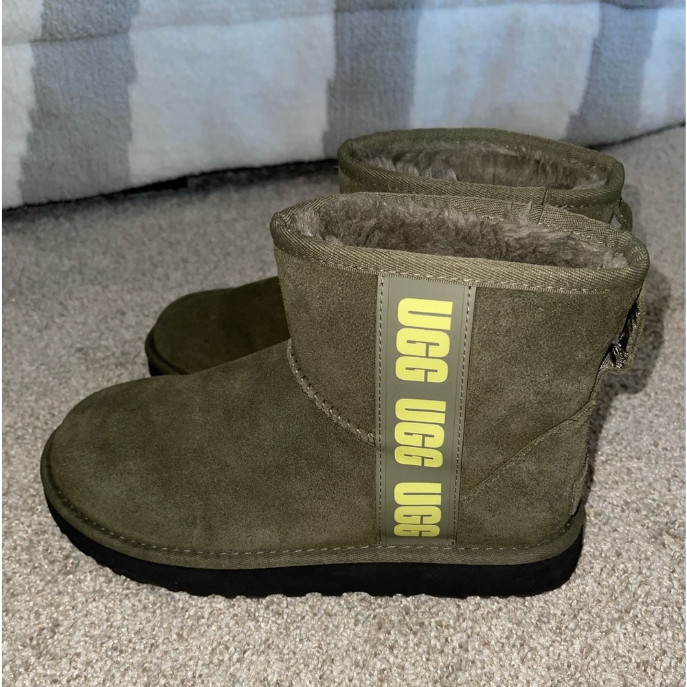 Ugg Mini Boot